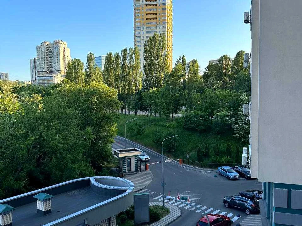 Apartment. Metropolitan Vasily Lipkivsky Street, Kyiv