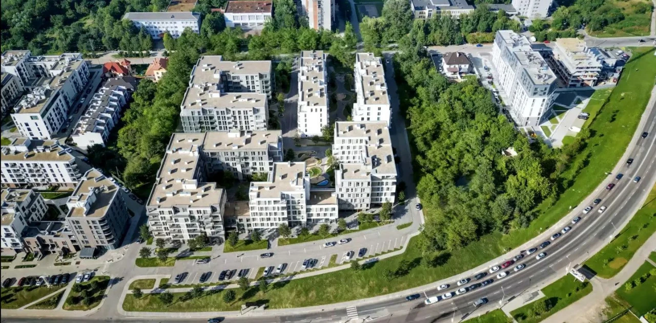 Продаж 2-кімнатній квартири 82 м.кв.
