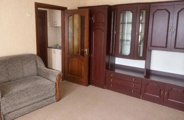 •• 2-bedroom apartment on Akademika Zabolotnogo Street // square