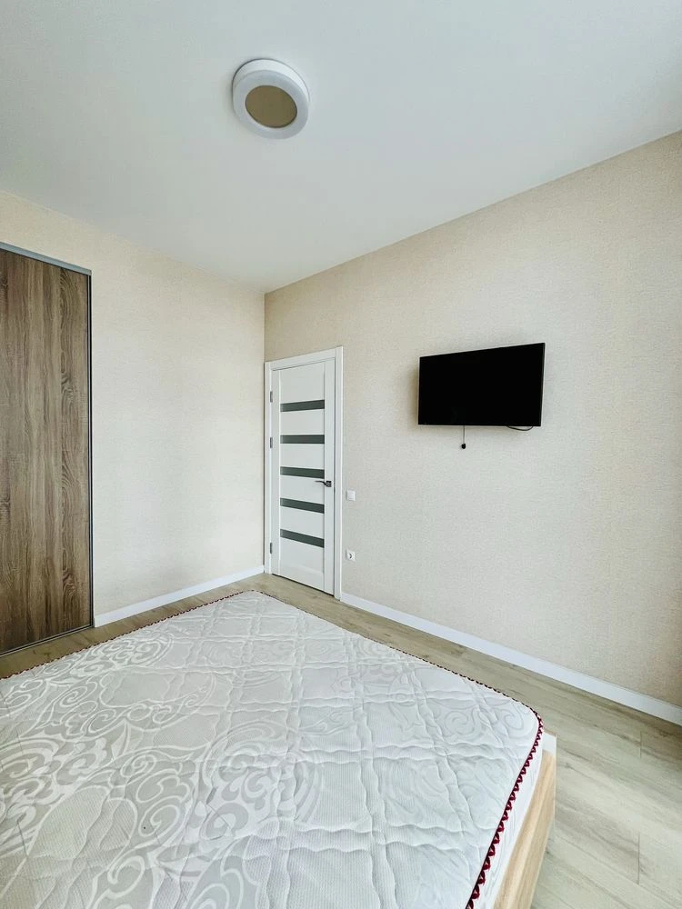 Продається 1-кімнатна квартира в ЖК "Чотири Сезони"