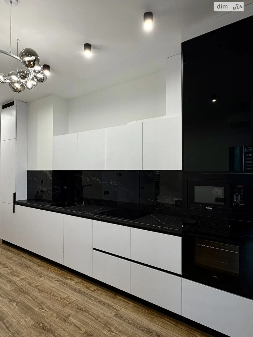 Long-Term Rental Apartment, Velyky Fontan
