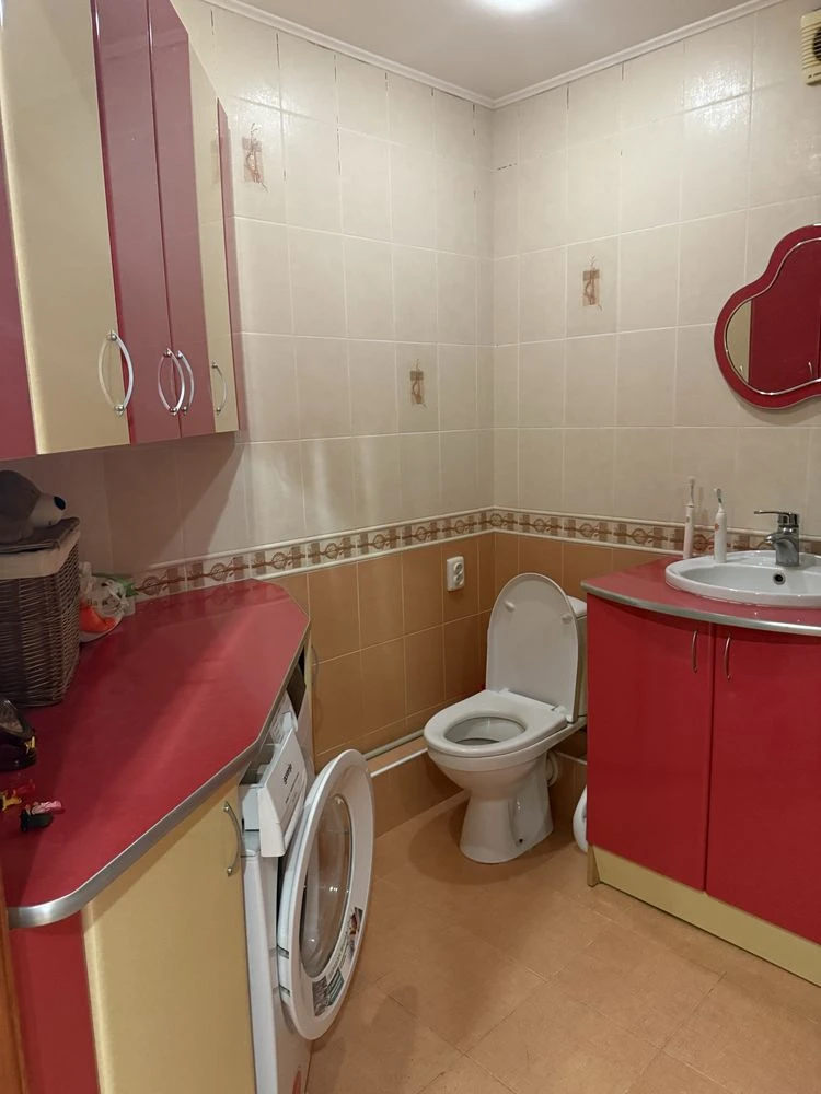 Sale of a three-room apartment