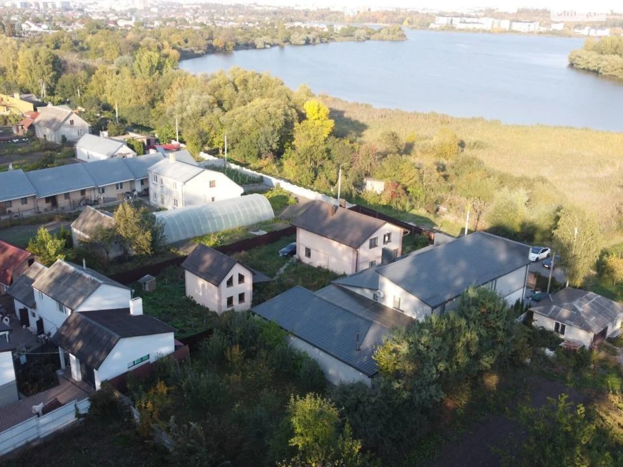 Продаж Будинку в Басових Кутах