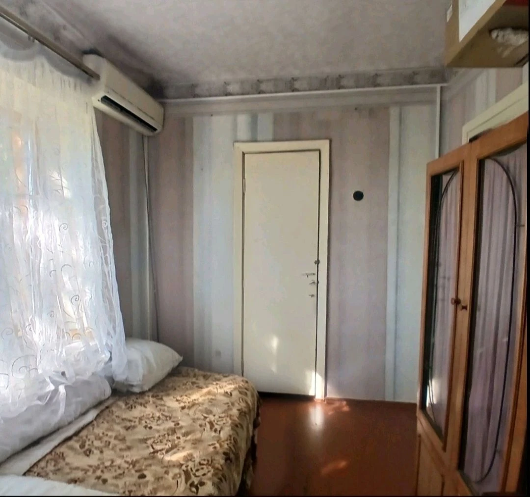 For sale, 2-room apartment on Ak. Korolyova street