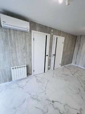 Modern 2-bedroom apartment in Novomykolaivka