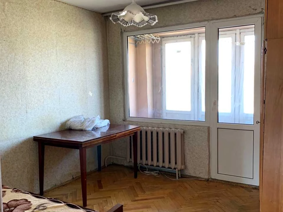 Apartment. Sergyi Skalda Street, Chernivtsi