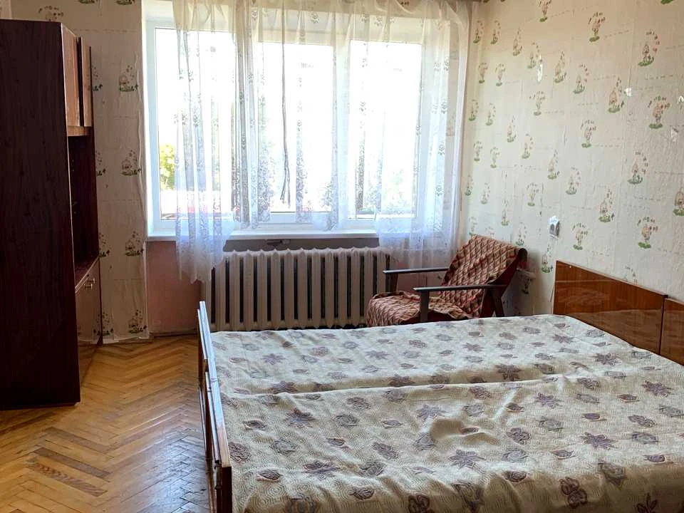 Apartment. Sergyi Skalda Street, Chernivtsi