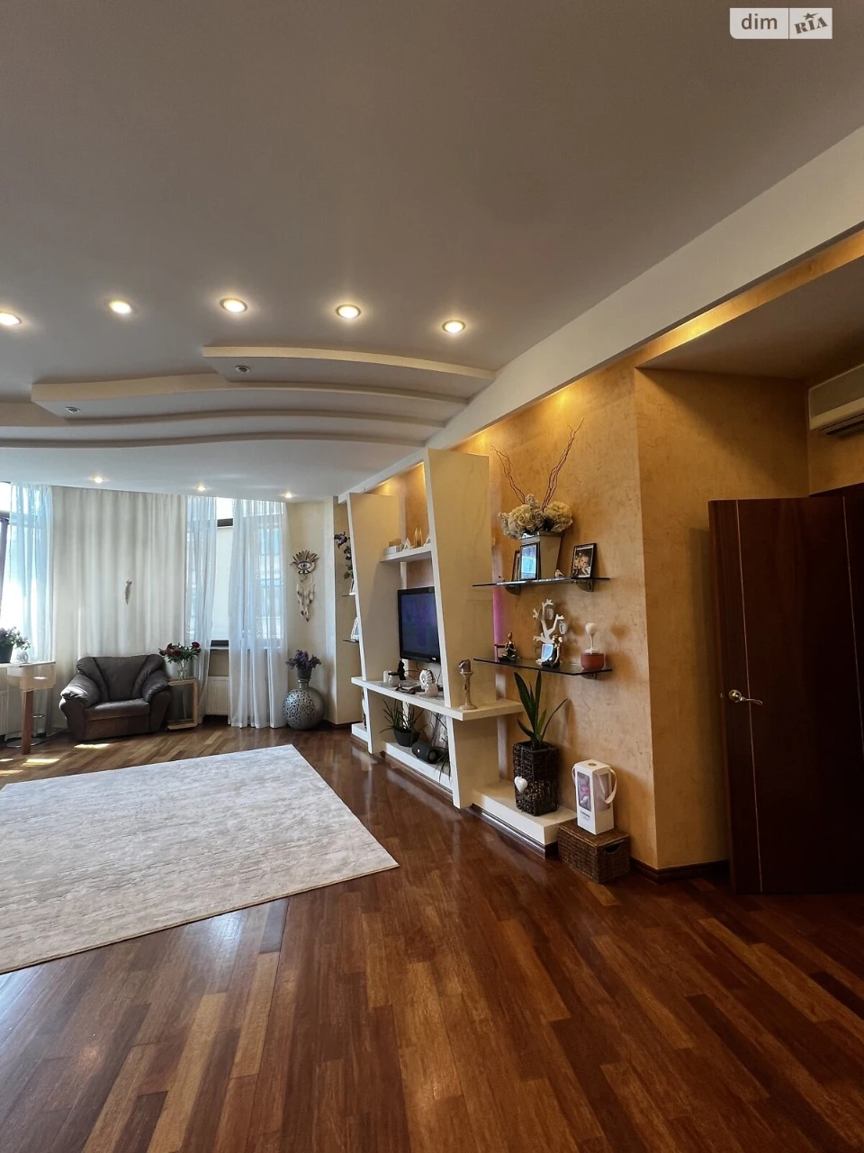 Продажа квартир Приморский.