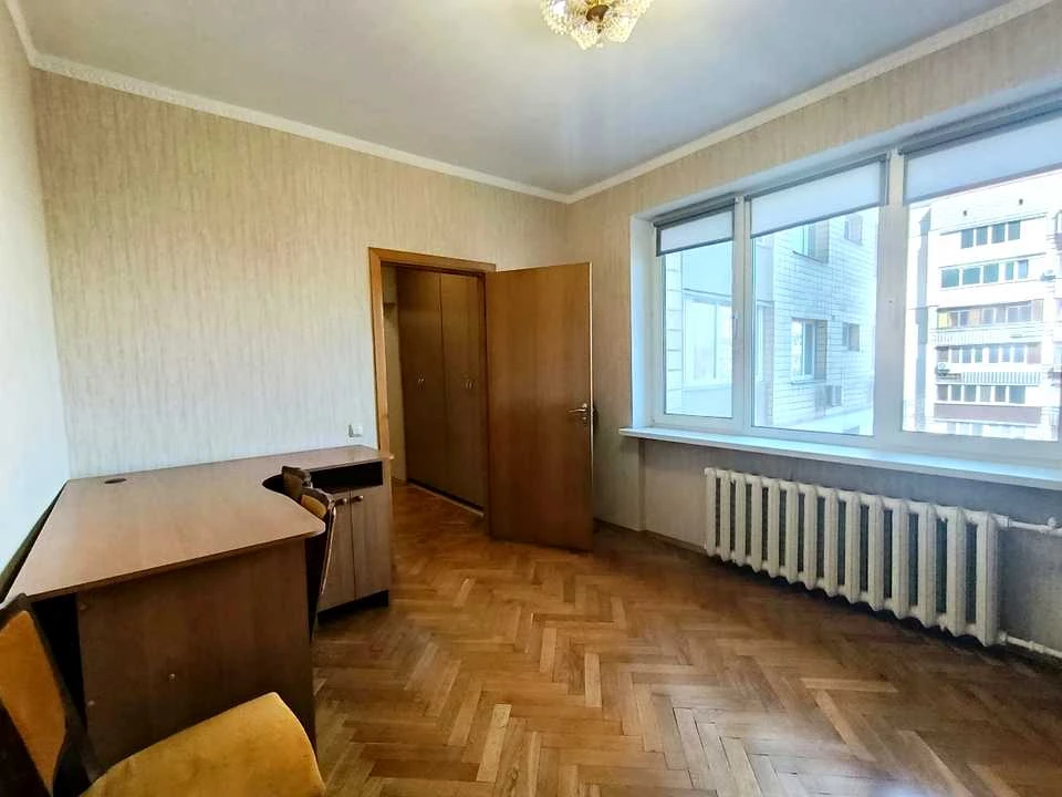 Квартира. Київ, Михайла Омеляновича-Павленка вул.