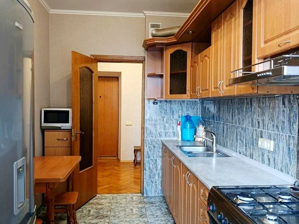 Квартира. Київ, Михайла Омеляновича-Павленка вул.