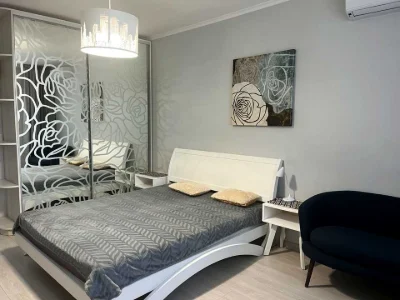 Apartment. Kyiv, Heroiv Polku "Azov" st.