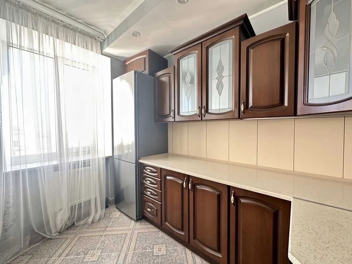 Sale of a 2-level apartment 137.3 sq m on Green Park Street