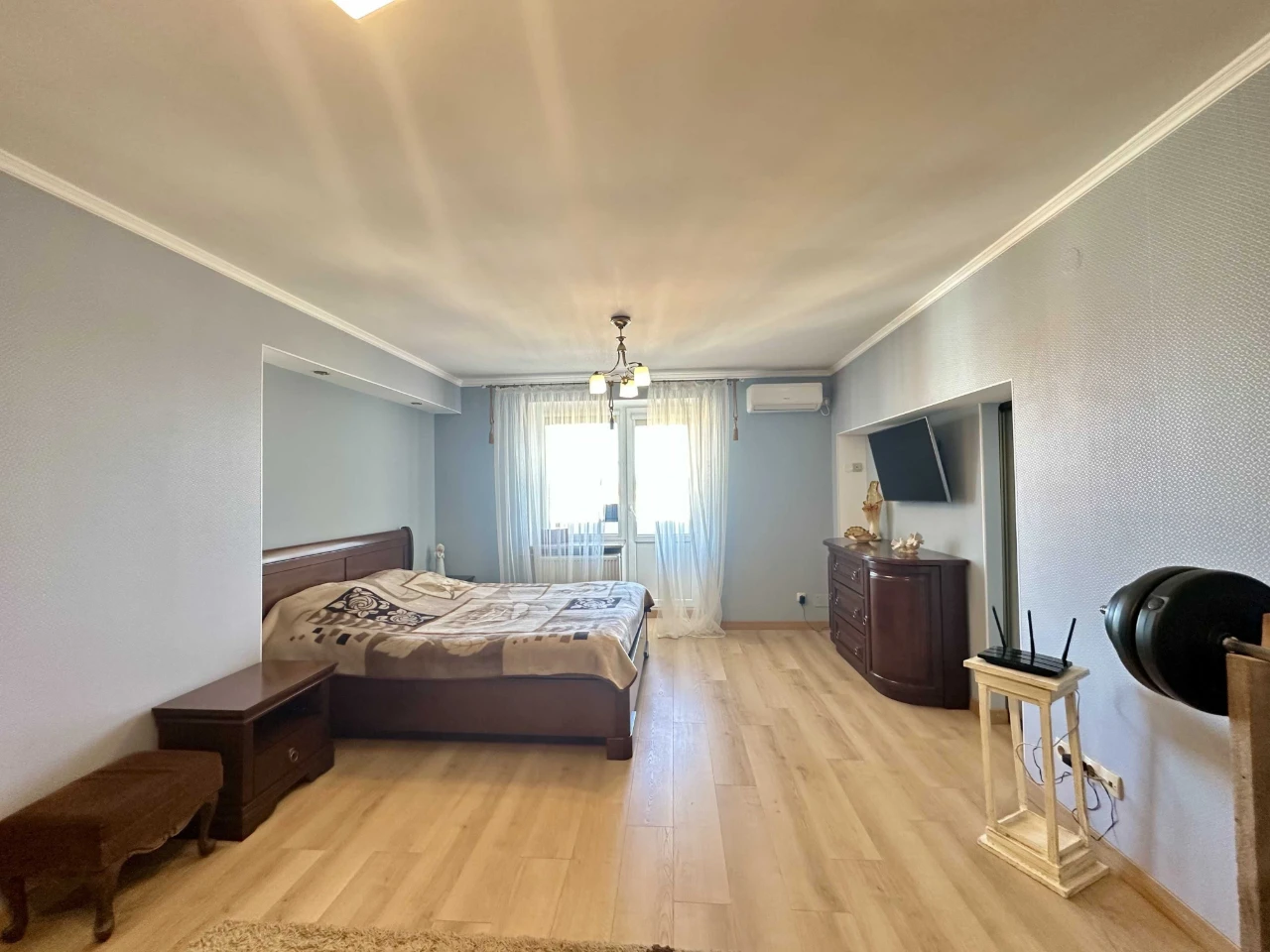 Sale of a 2-level apartment 137.3 sq m on Green Park Street