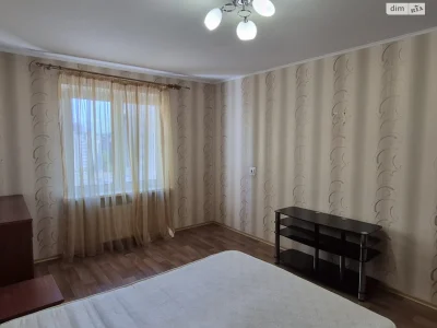 Продаж Квартири в Троєщині