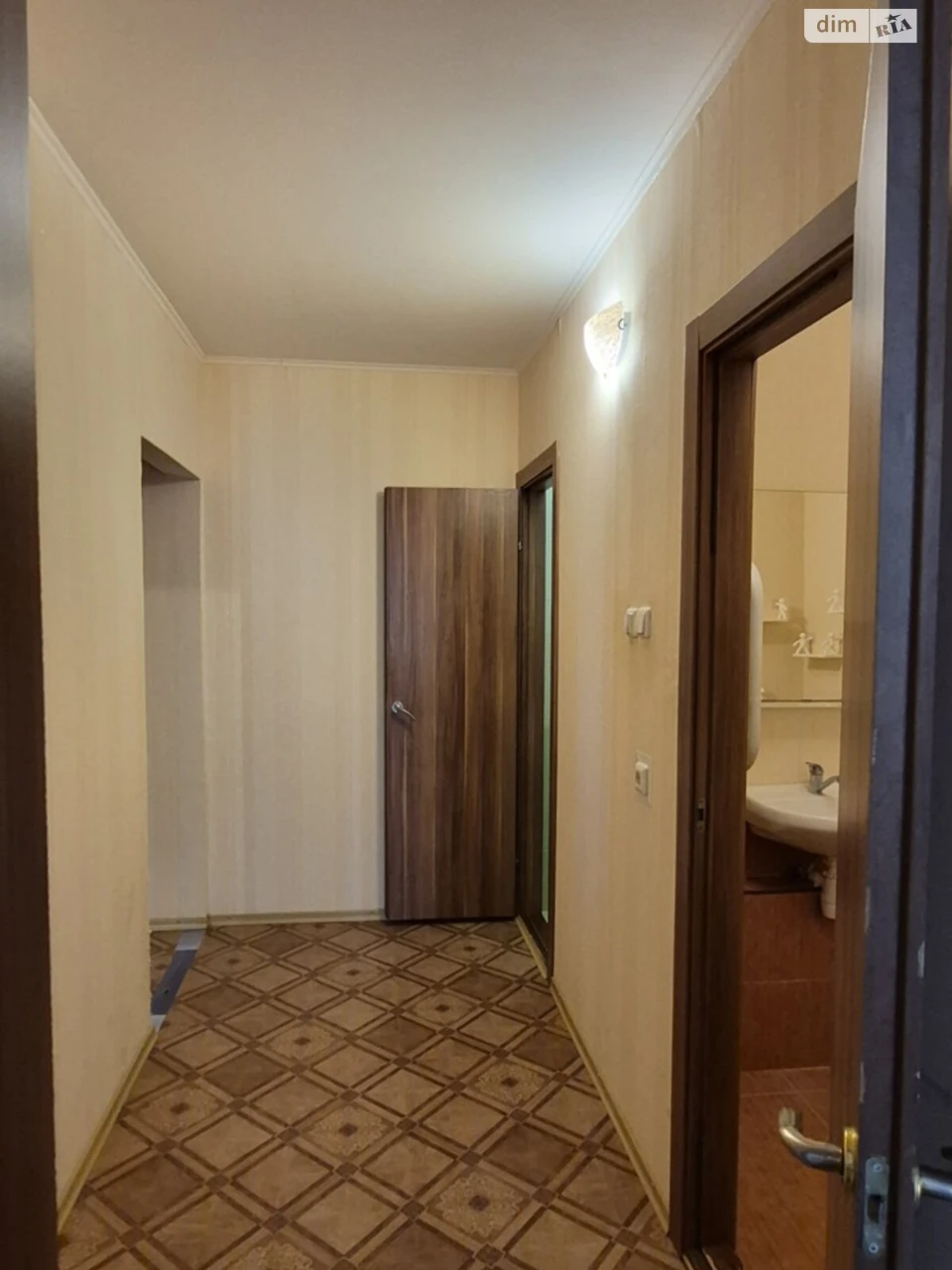 Продаж Квартири в Троєщині