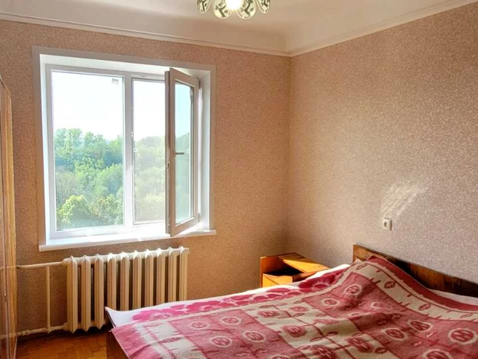 Квартира. Запоріжжя, Чарівна вул.