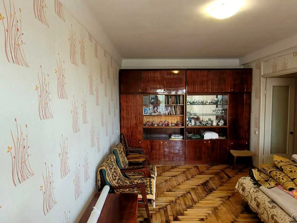 Квартира. Запоріжжя, Чарівна вул.