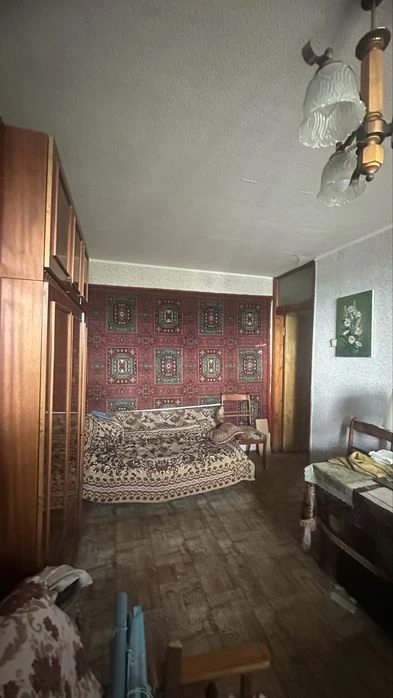 Selling a 2-room apartment near Industrialnaya metro station.