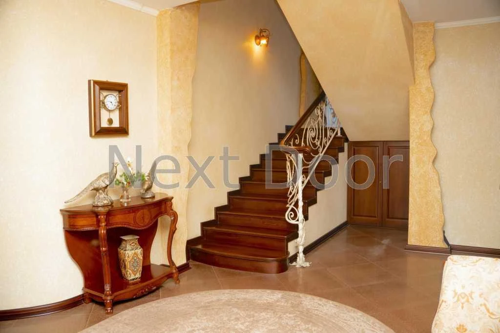 Продажа дома 327 м², Радистов ул.
