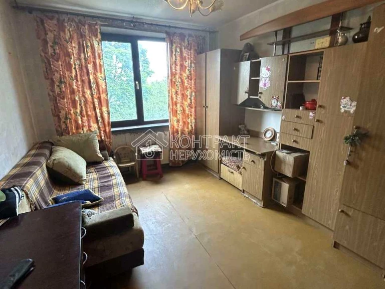 Apartment. Kharkiv, Peremohy Avenue.