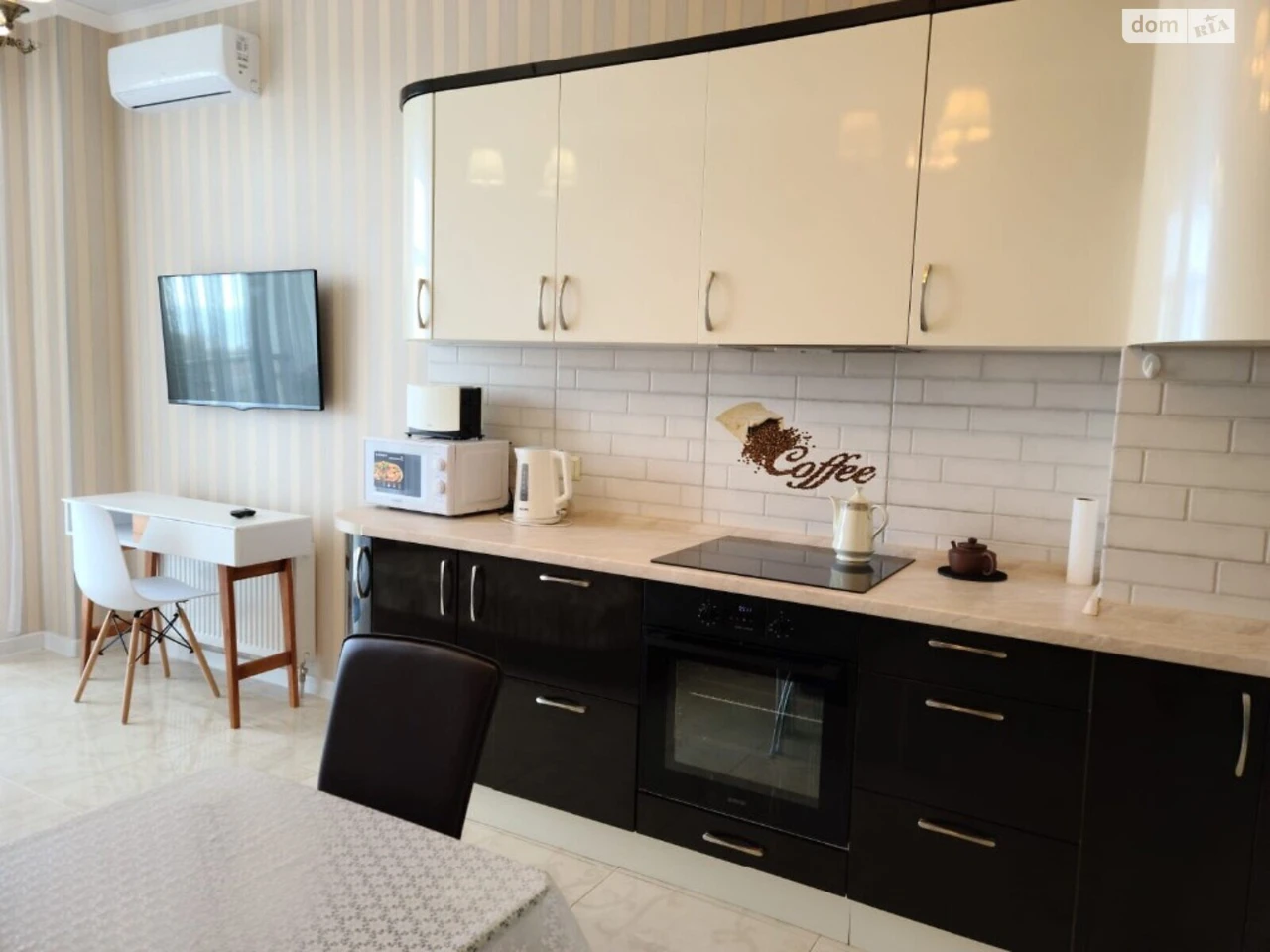 Long-Term Rental Apartment, Velykyi Fontan