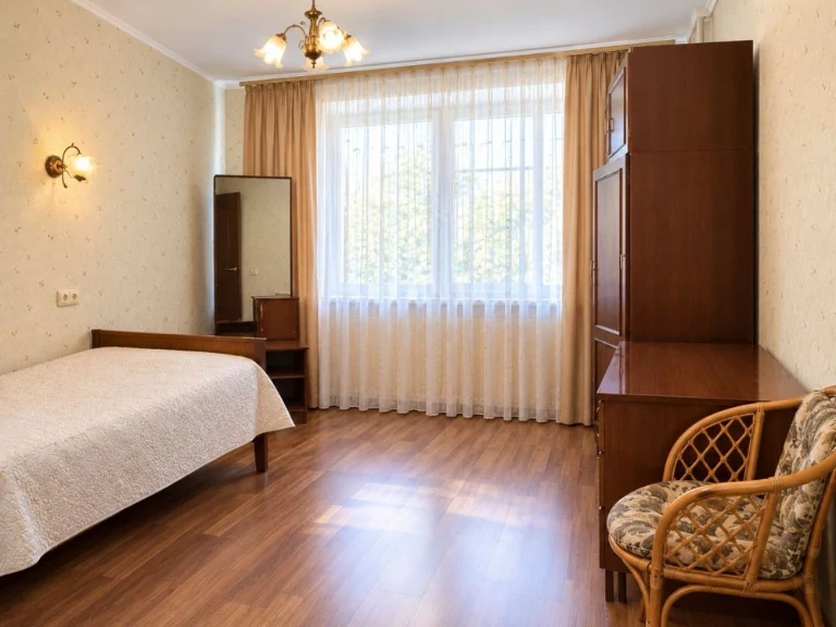4 room apartment on Almazny