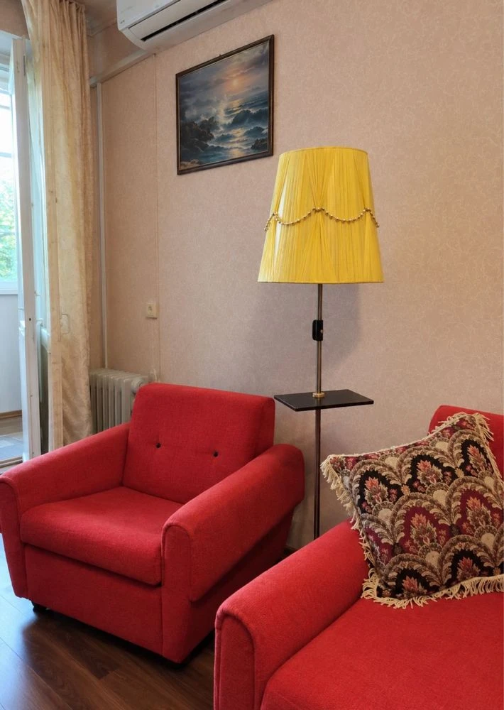 4 room apartment on Almazny