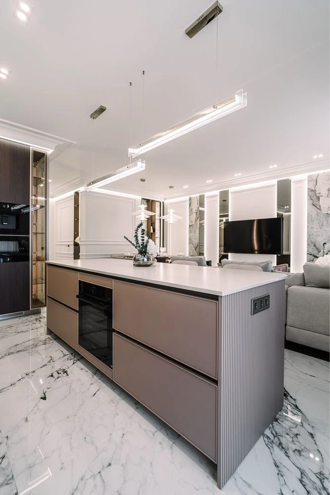 Sale of a designer 4-room apartment. Taxes included.