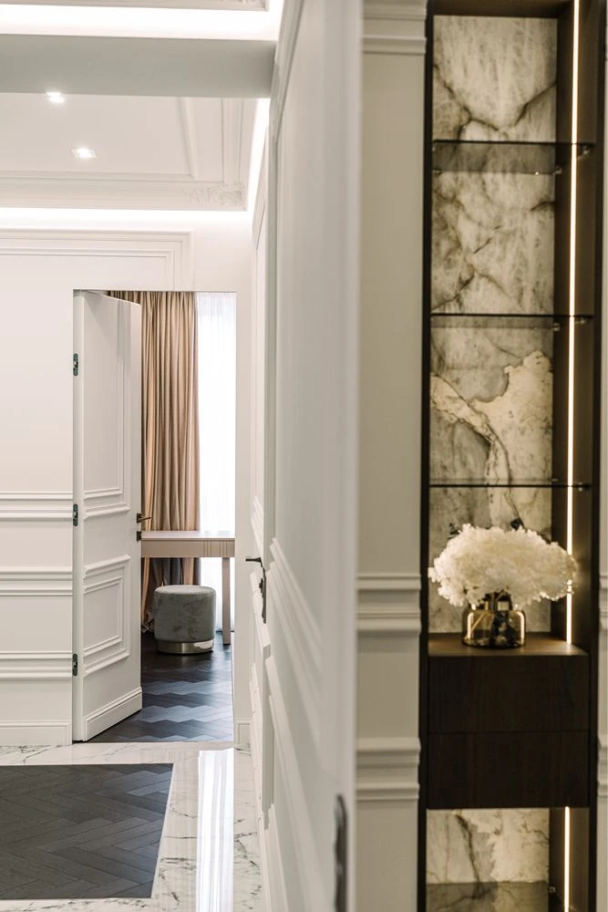 Sale of a designer 4-room apartment. Taxes included.