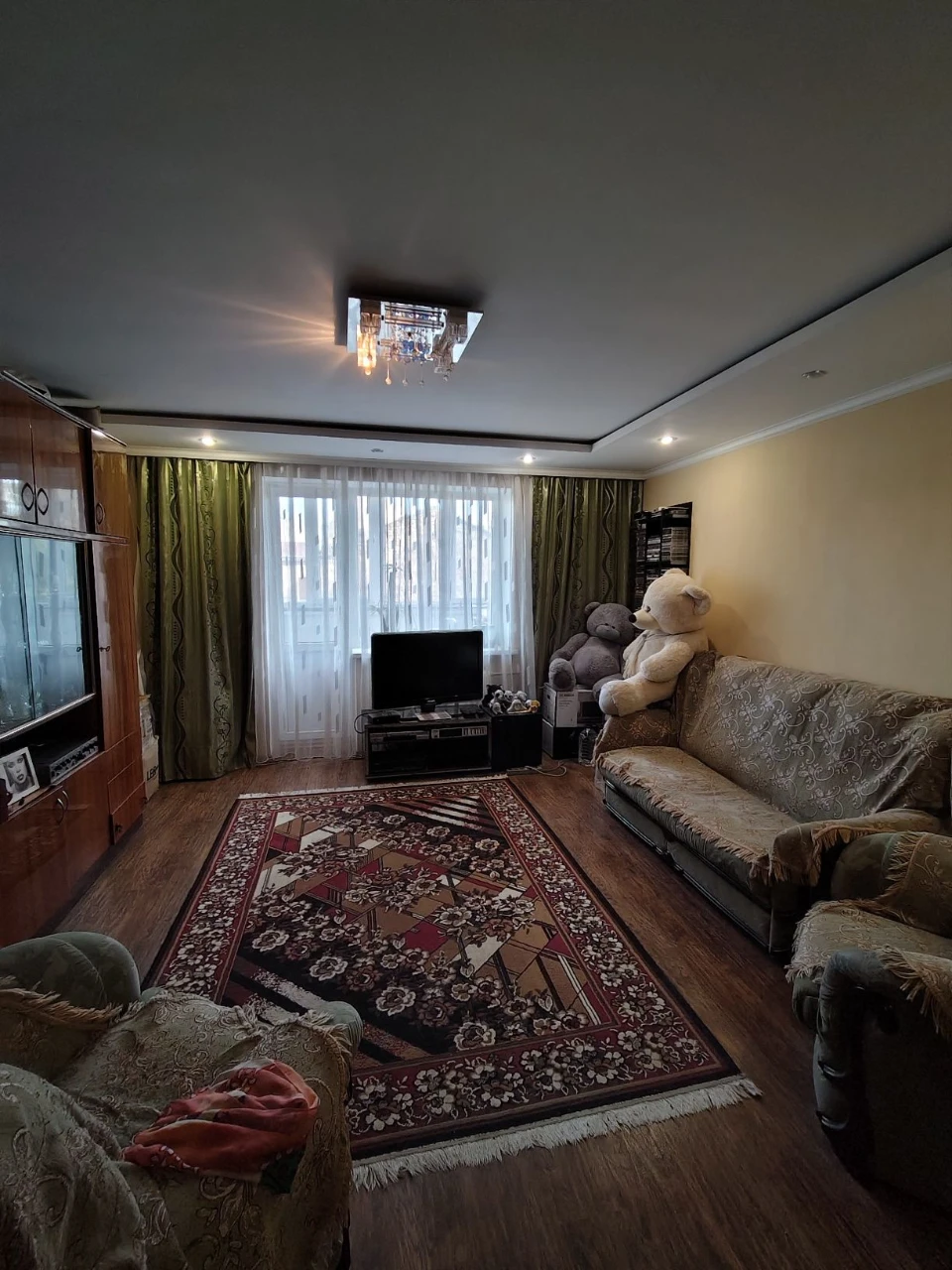 Продається 3-кімнатна квартира, вул. Образцова, 2/9, цегла, чеська
