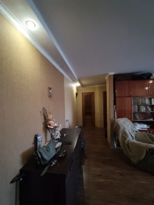 Продається 3-кімнатна квартира, вул. Образцова, 2/9, цегла, чеська