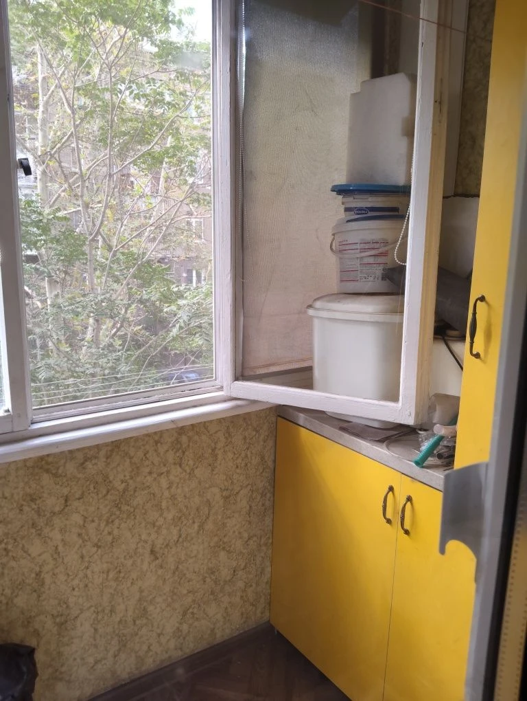 Продається 3-кімнатна квартира, вул. Образцова, 2/9, цегла, чеська