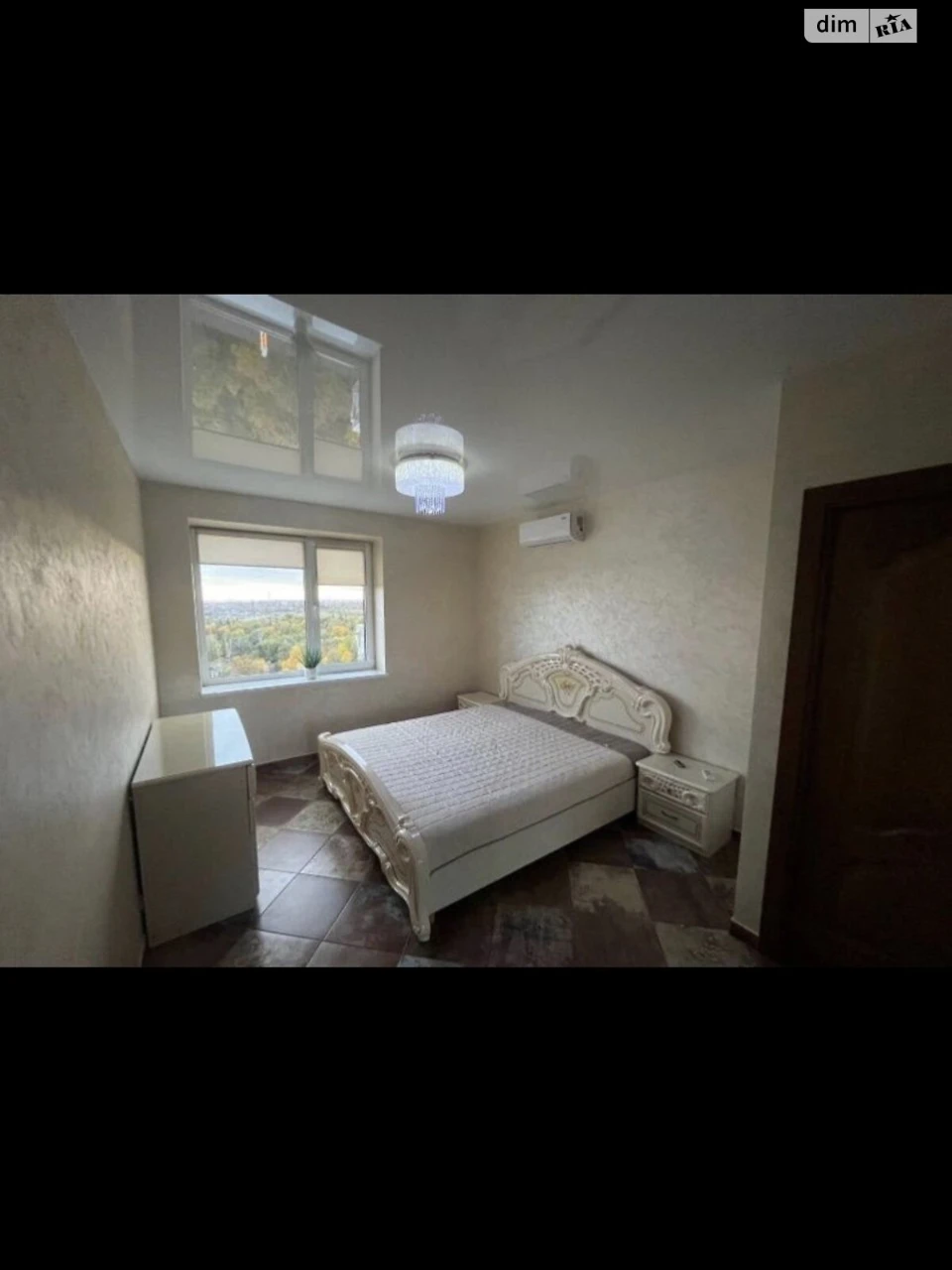 Long-Term Rental - One-Bedroom Apartment in the City Center