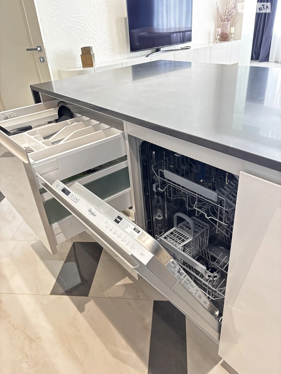 Long-Term Rental Apartment Botсад