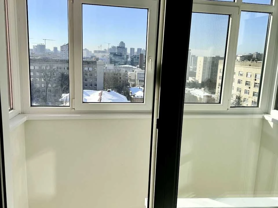 Квартира. Київ, Загорівська вул.