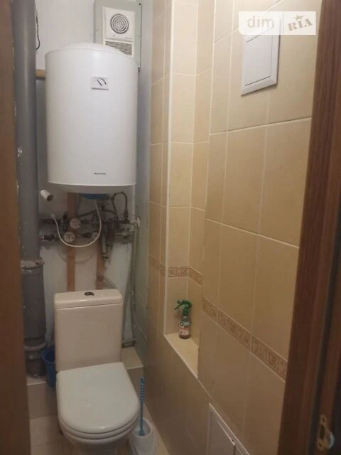 Sale of 2-room apartment 54 sq. m. on Mykola Zakrevskoho St. 53 •