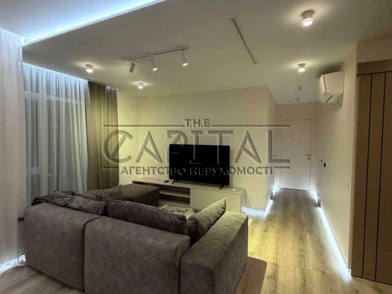 Apartment. Salutna St, Kyiv