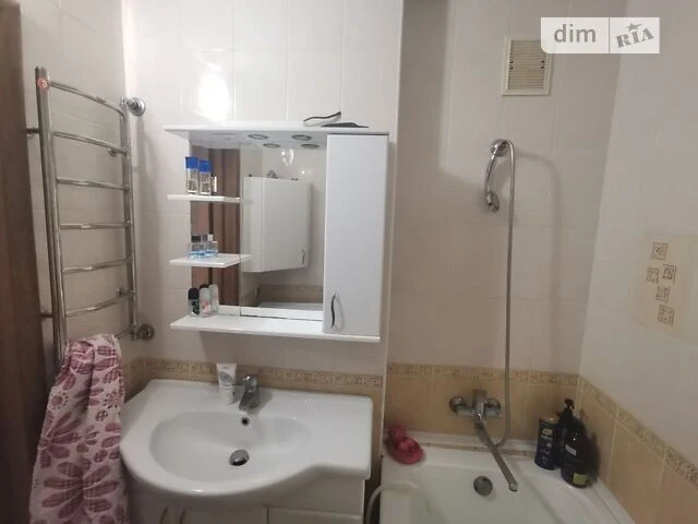 Sale of 2-room apartment 54 sq. m. on Mykola Zakrevskoho St. 53 •