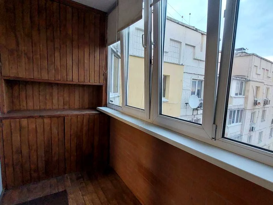 Apartment. Fedora Ernst Street, Sevastopol Square, Turkeytown.