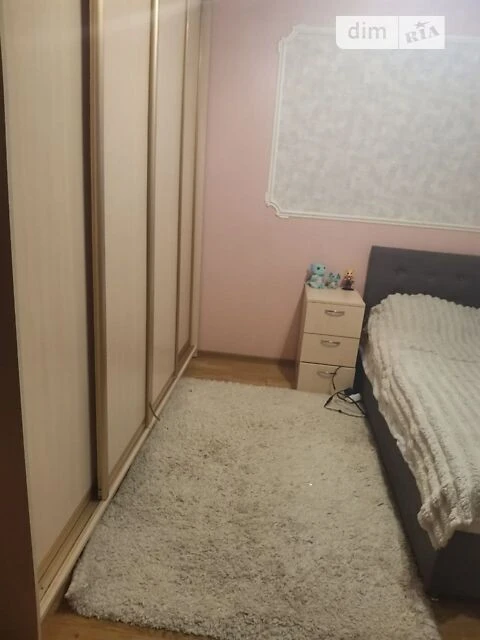 Sale of 2-room apartment 54 sq. m. on Mykola Zakrevskoho St. 53 •