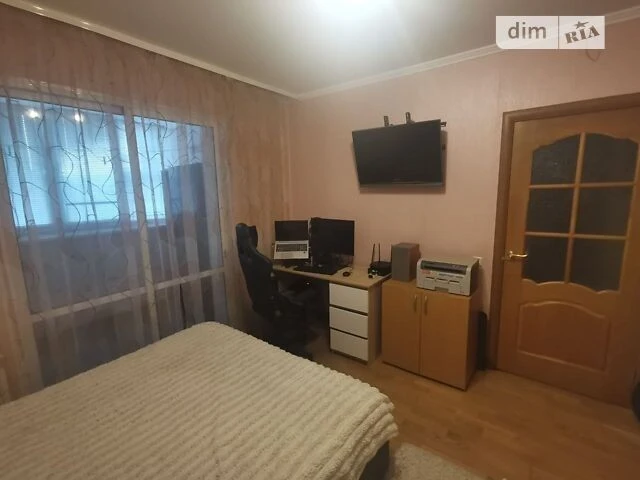 Sale of 2-room apartment 54 sq. m. on Mykola Zakrevskoho St. 53 •