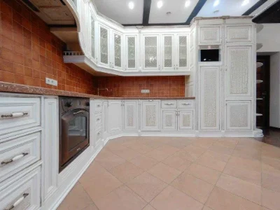 Аренда 3-комнатной квартиры 135 м², Саксаганского ул., 121