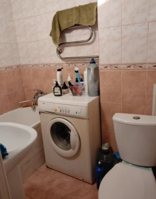 Продається однокімнатна квартира 37.2м2, 2/9, по вулиці Болг