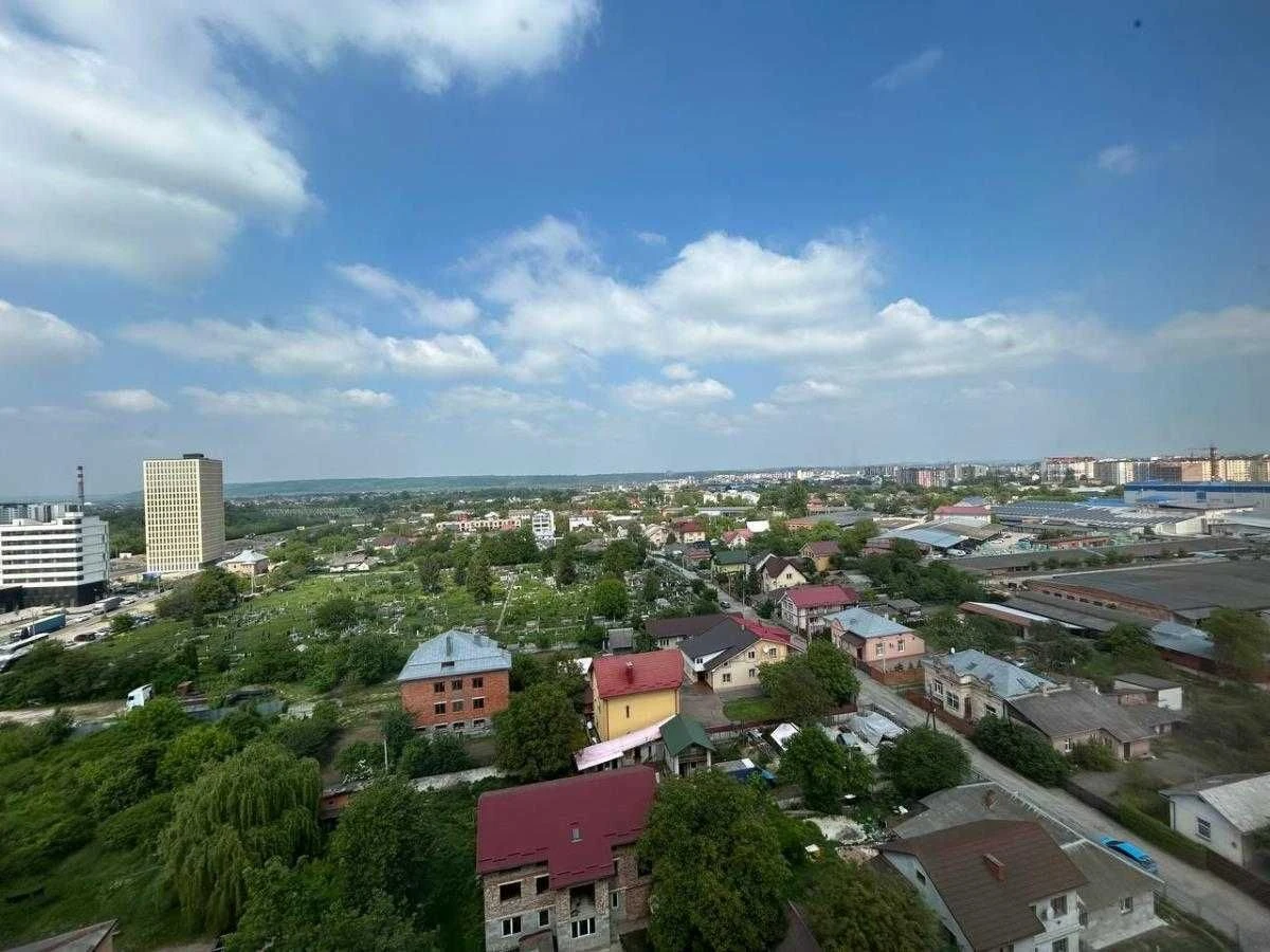 Продается 1-комнатная квартира в ЖК "Княгинин"