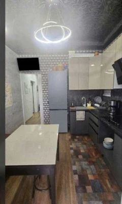 One-bedroom apartment in a new building, renovated