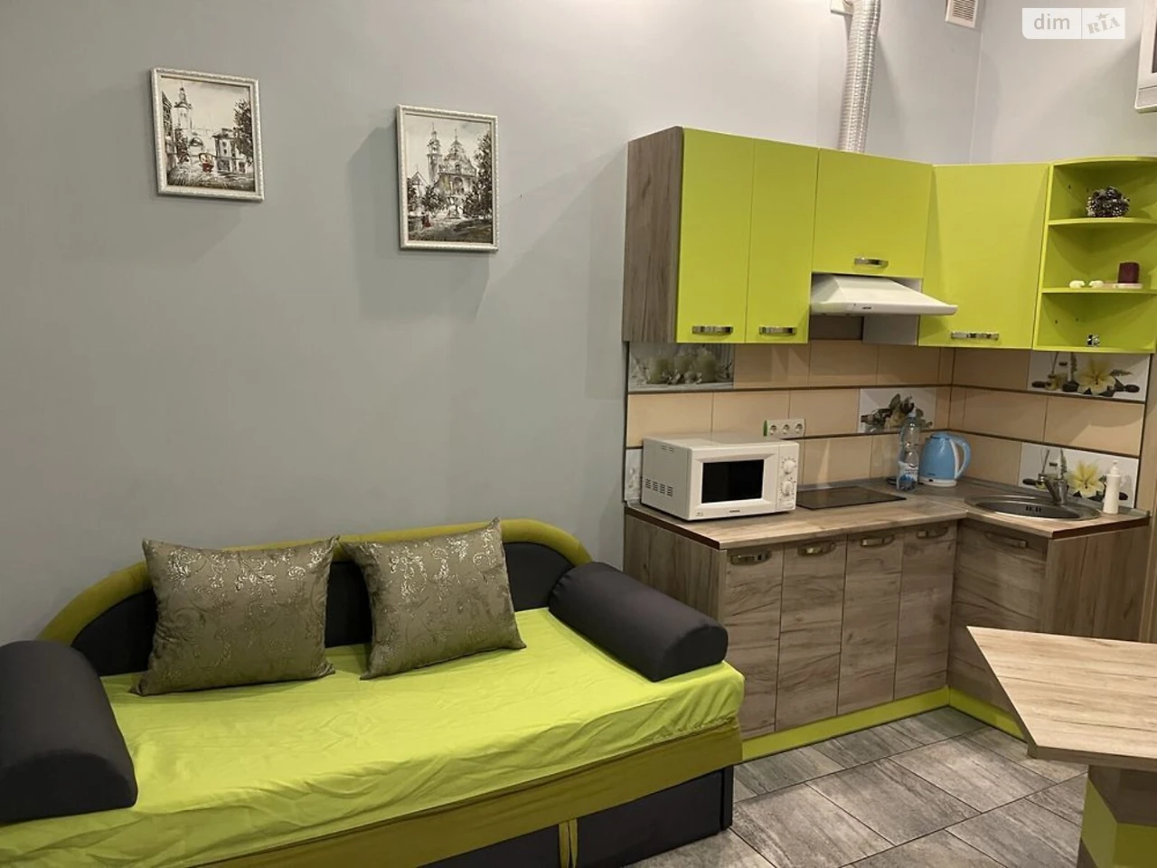 Long-Term Rental Apartment near the Train Station