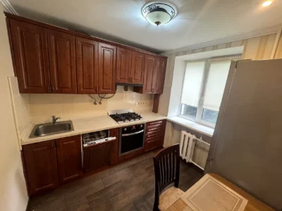 Rent 1-bedroom apartment 33 m² 3/5 floor