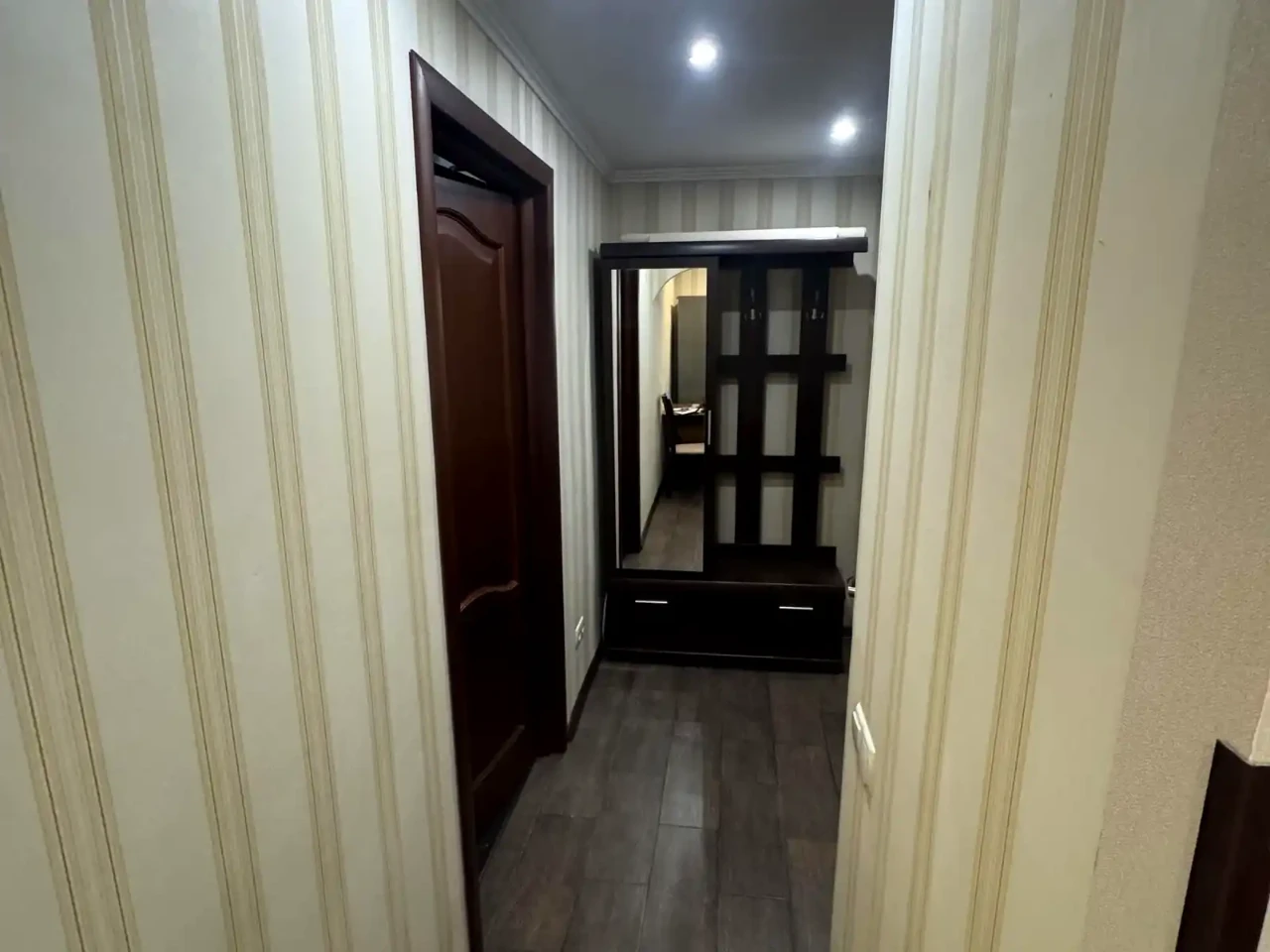 Rent 1-bedroom apartment 33 m² 3/5 floor