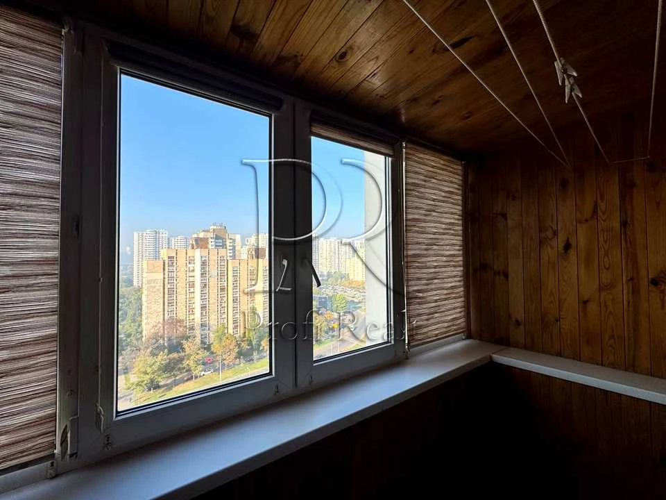 Квартира. Киев, Пантелеймона Кулеша ул.