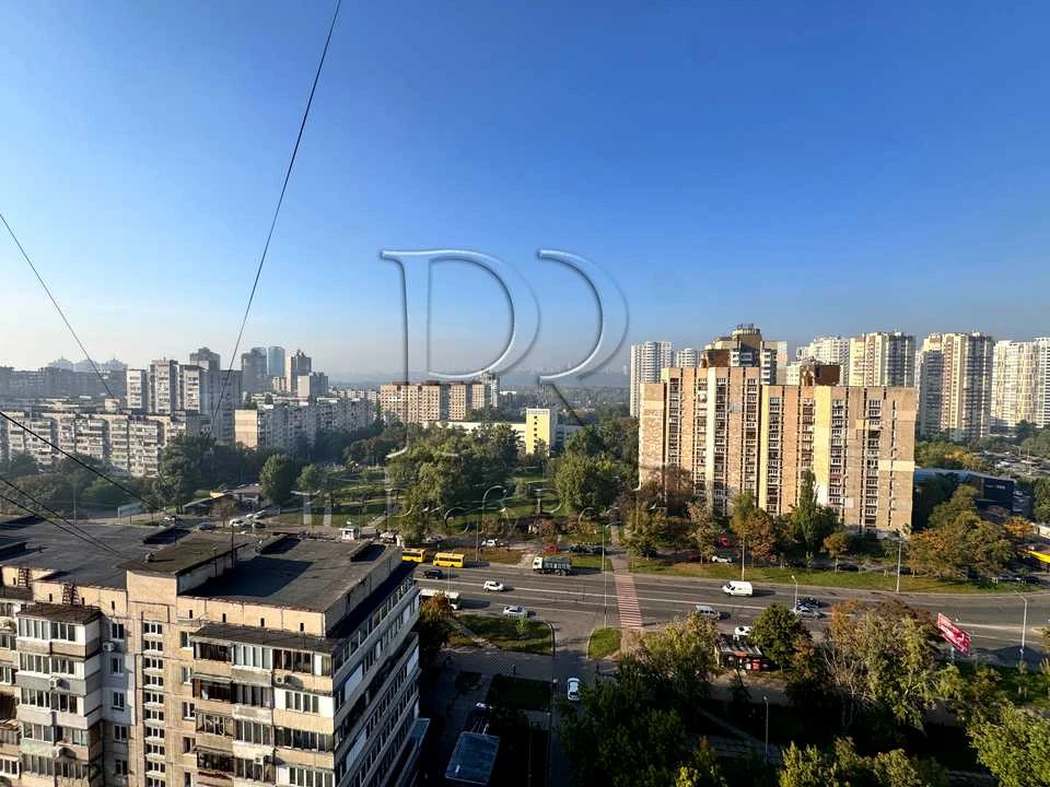 Квартира. Киев, Пантелеймона Кулеша ул.